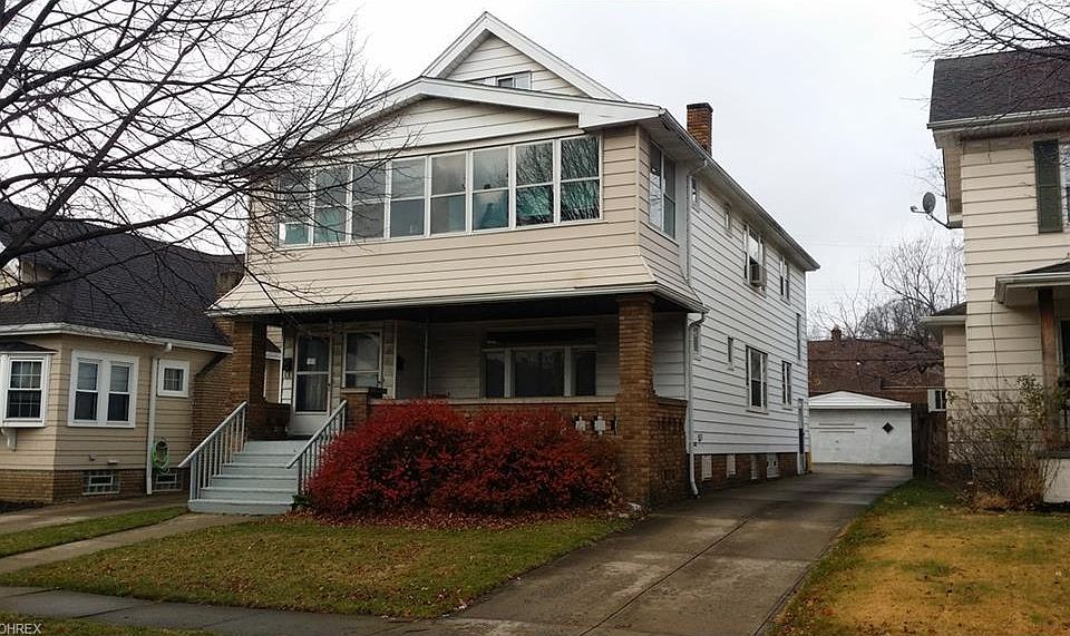 1st image of 3688 W 136th St
