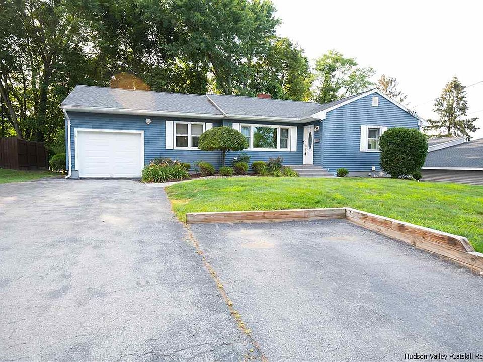 1st image of 3 Highland Ave