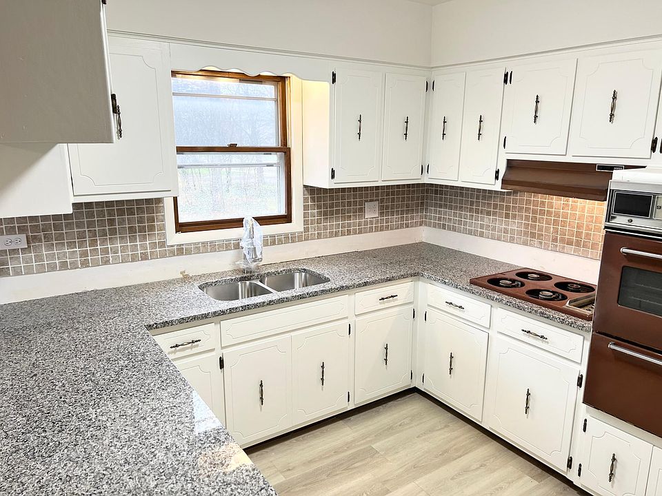 639 N La Grange Rd 1, La Grange Park, IL 60526 Zillow