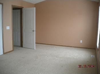 5th image of 15038 Farnham Ave N