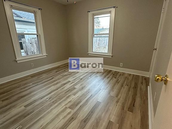 2nd image of 1026 Emerson Ave