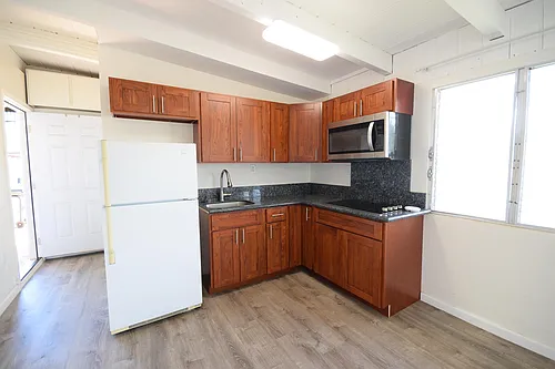 1372 Hooli Cir Photo 1