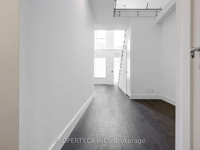 6 Greenbriar Rd #106 — Photo 10