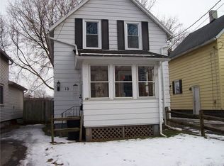 10 Apple St, East Rochester, NY 14445