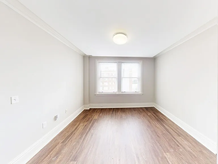 Dining/Living room
