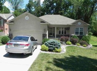 958 Greentree Rd, Lawrenceburg, IN 47025