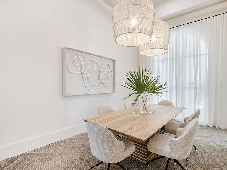 Fiori Apartments — Photo 33
