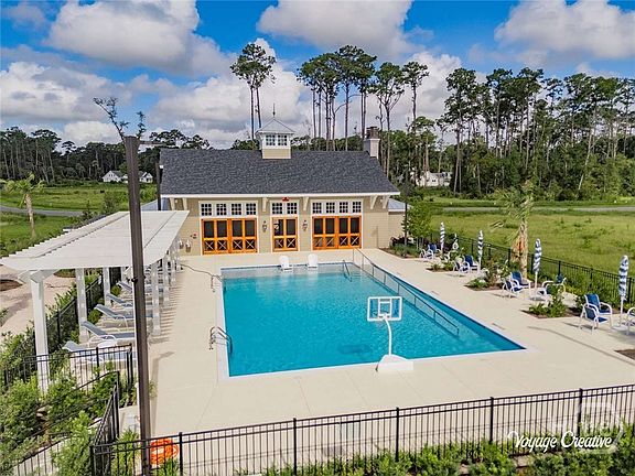 3rd image of 114 Grand Harbor Circle