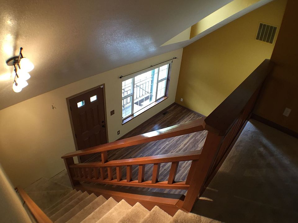 1st image of 5441 NE Haig Pl