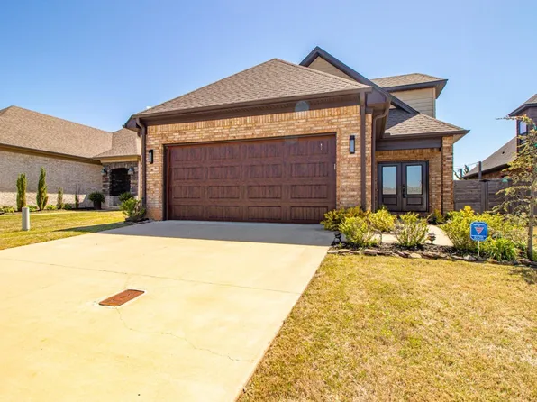 3452 Village Meadow Dr, Jonesboro, AR 72405