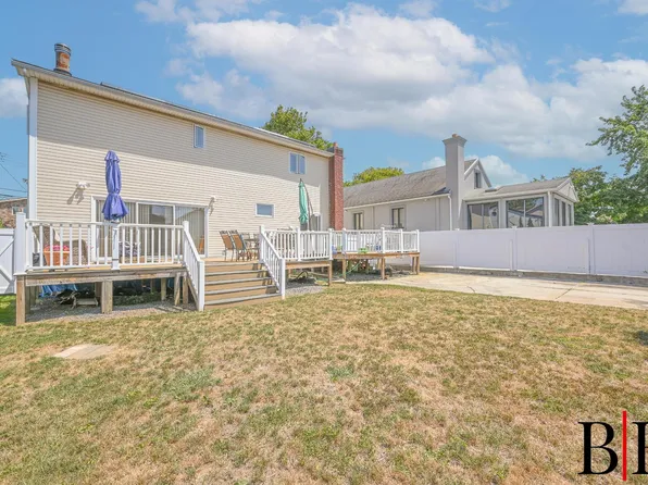 2150 Royce Street image 29 of 36