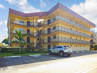 6855 W Broward Blvd APT 304, Plantation, FL, 33317