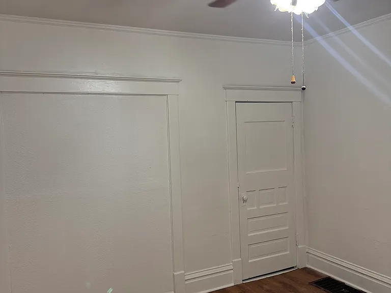 718 W Macqueen Ave — Photo 4