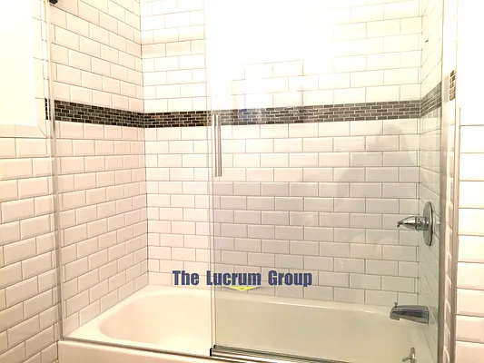 Rented by Lucrum Group | media 8