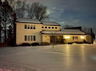 2 Edith Ct, East Hanover, NJ 07936