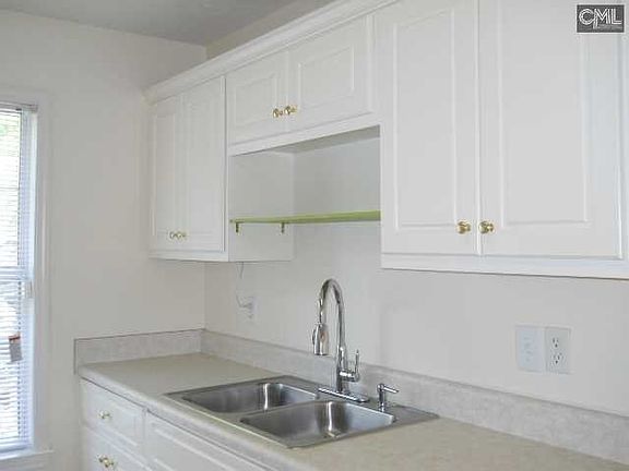 3rd image of 222 Philmont Dr