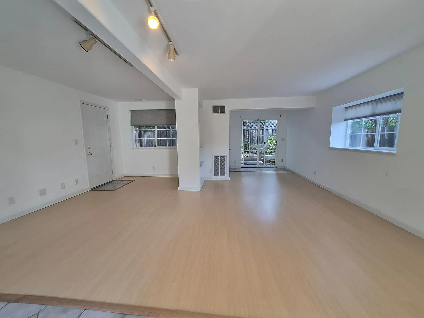 Updated 2 BR | 1 BA Menlo Park Home with Spacious Living Room and Backyard — Photo 2