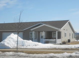 1512 15th St, Baraboo, WI 53913