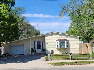 106 SE 14th St, Newton, KS 67114