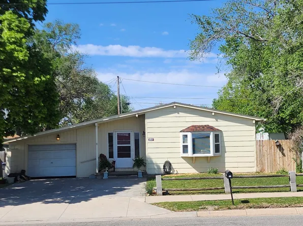 106 SE 14th St, Newton, KS 67114