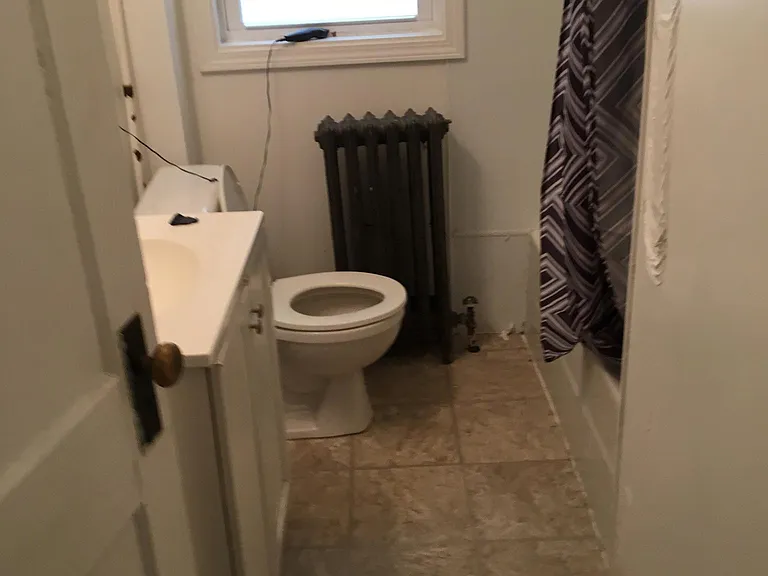 2334 Eldridge St — Photo 7
