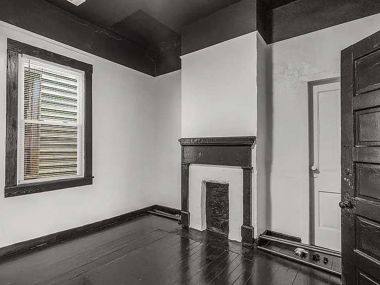 2221 Harden St — Photo 17