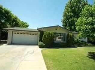 346 W Wayside Dr, Dinuba, CA