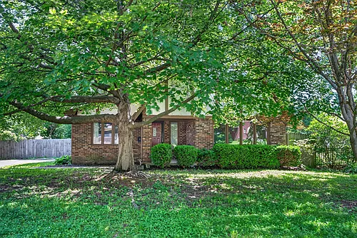4631 Graceland Ave Photo 1
