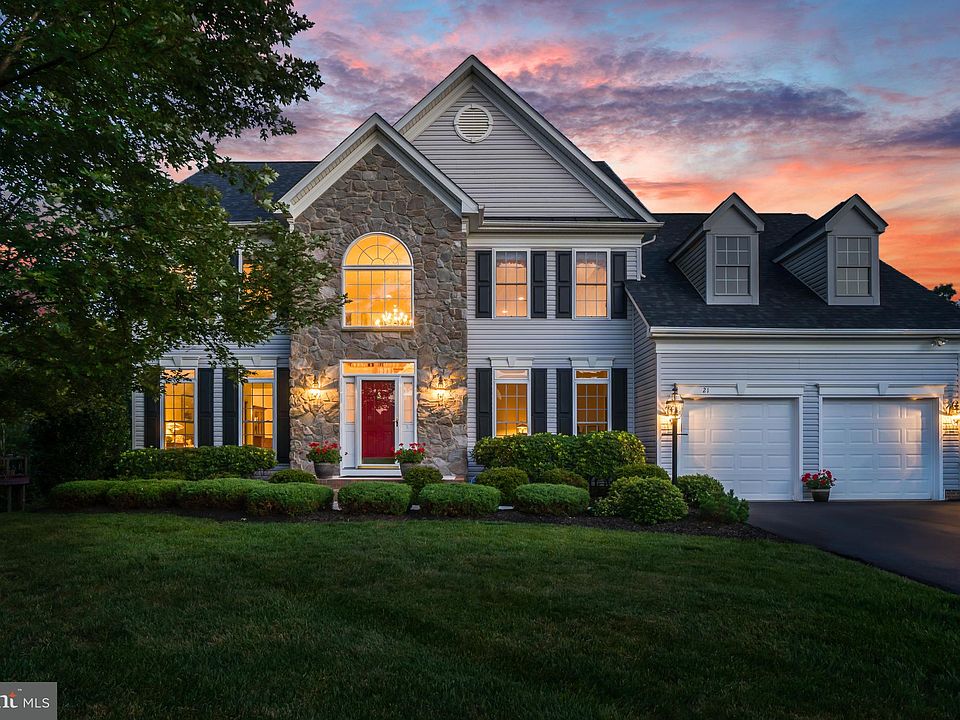 1st image of 21 Brannigan Dr
