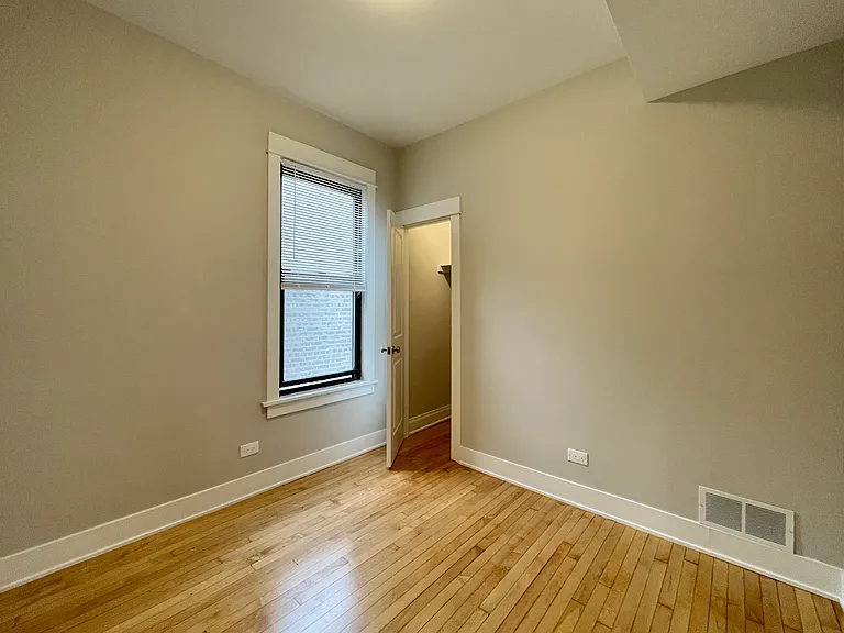 2143 N Keystone Ave #2 — Photo 19