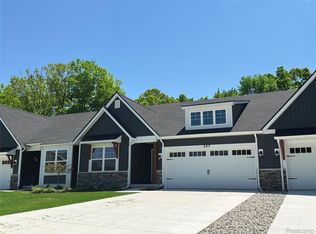 283 Canyon Creek Ct #30, Howell, MI 48843