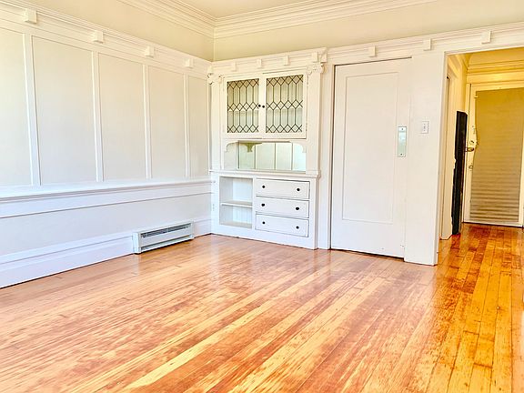 2nd image of 1075 Pacific Ave APT 4