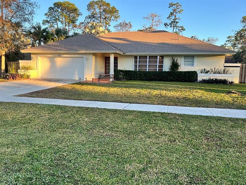 1st image of 730 Daffodil Dr