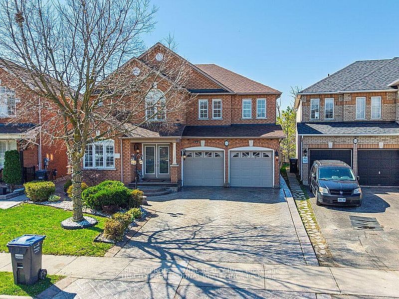 1st image of 61 Woodvalley Dr