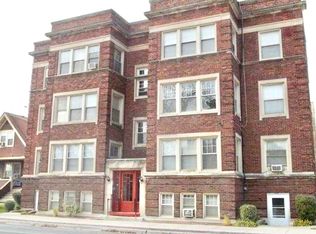 212 S 5th Ave APT A3, Maywood, IL 60153