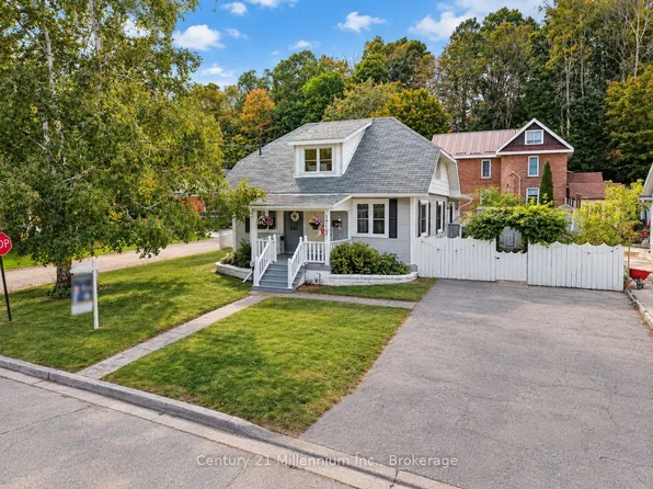 1712 5th Ave W, Owen Sound, ON N4K 5B8