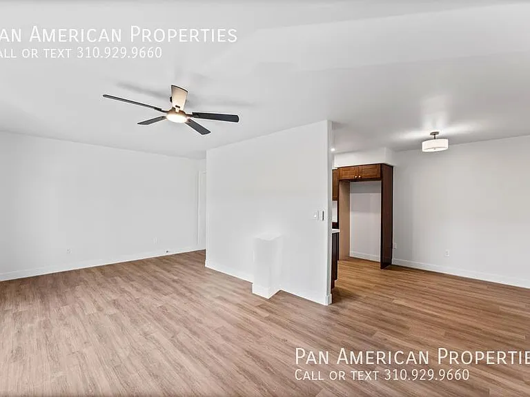 975 Laguna Dr #19 — Photo 6