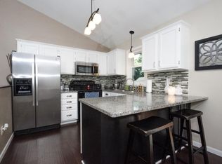 8867 Glacier Rd, Woodbury, MN 55125