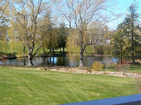 2nd image of 15 Fieldstone Terrace #15