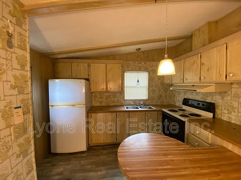 234 Lamplighter Ln — Photo 9