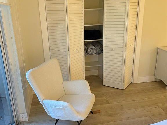 5th image of 802 Cypress Boulevard #101b