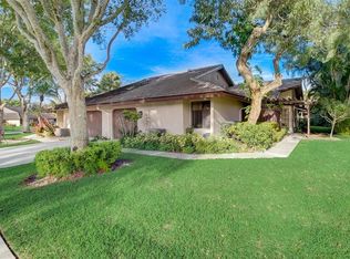 5051 Pine Dr, Boynton Beach, FL 33437