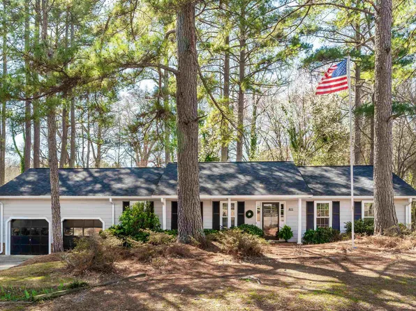 822 Thackston Dr, Spartanburg, SC 29307