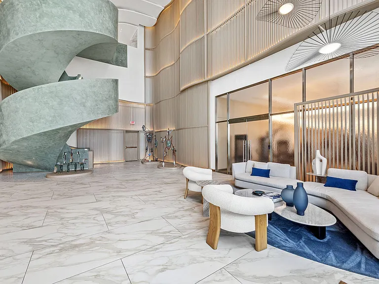 900 N Ocean Blvd #1501 — Photo 34