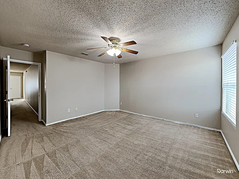 4050 Hunters Creek Dr — Photo 11