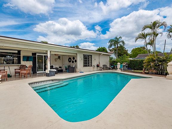 4th image of 11430 NW 39th Court