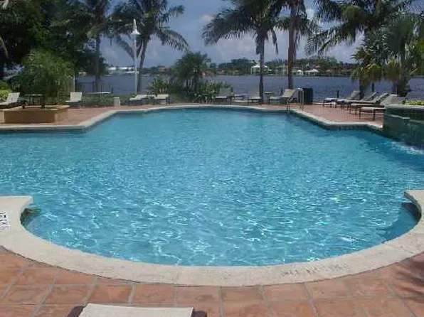 117 Yacht Club Way APT 111, Hypoluxo, FL 33462