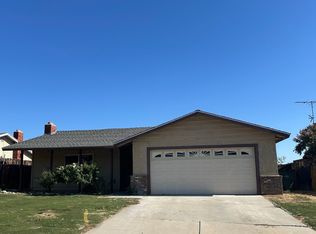 160 Shady Grove Dr, Riverside, CA 92507