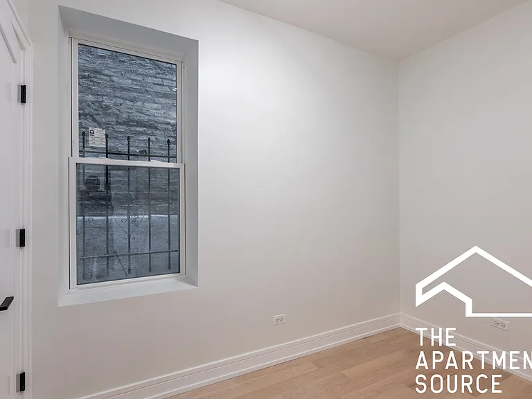 2943 N Gresham Ave #1 — Photo 9