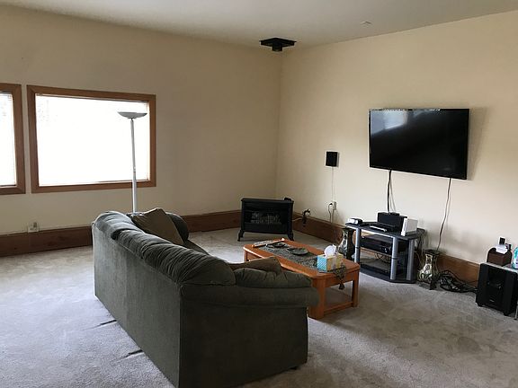 2nd image of 948 Texmar Ave SW